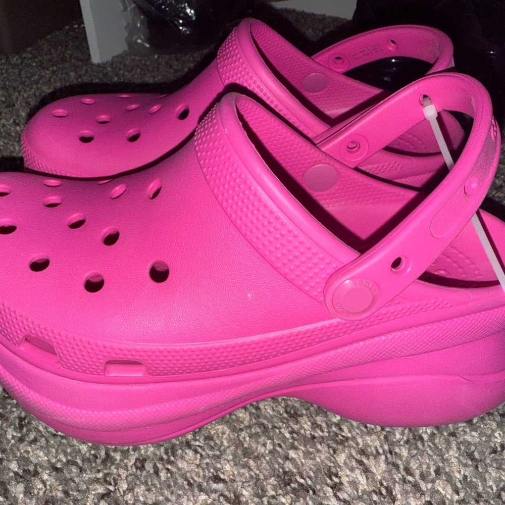 ❌SOLD❌Bright Pink Croc platforms